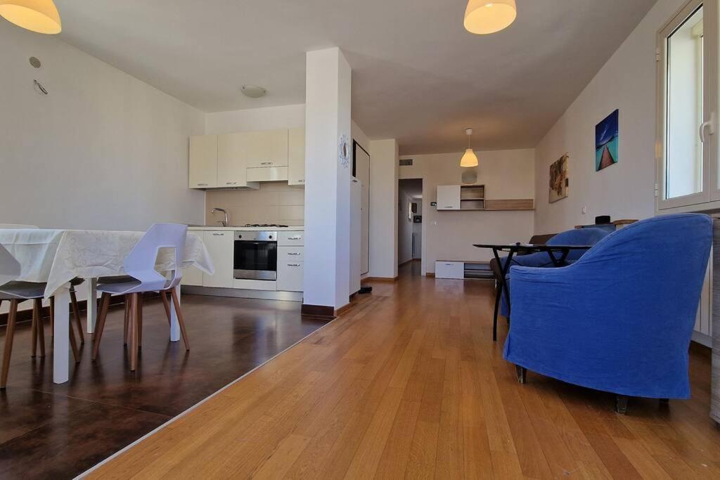 "Elle Home" Attico Panoramico Lecce Eksteriør bilde
