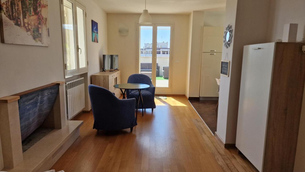 "Elle Home" Attico Panoramico Lecce Eksteriør bilde